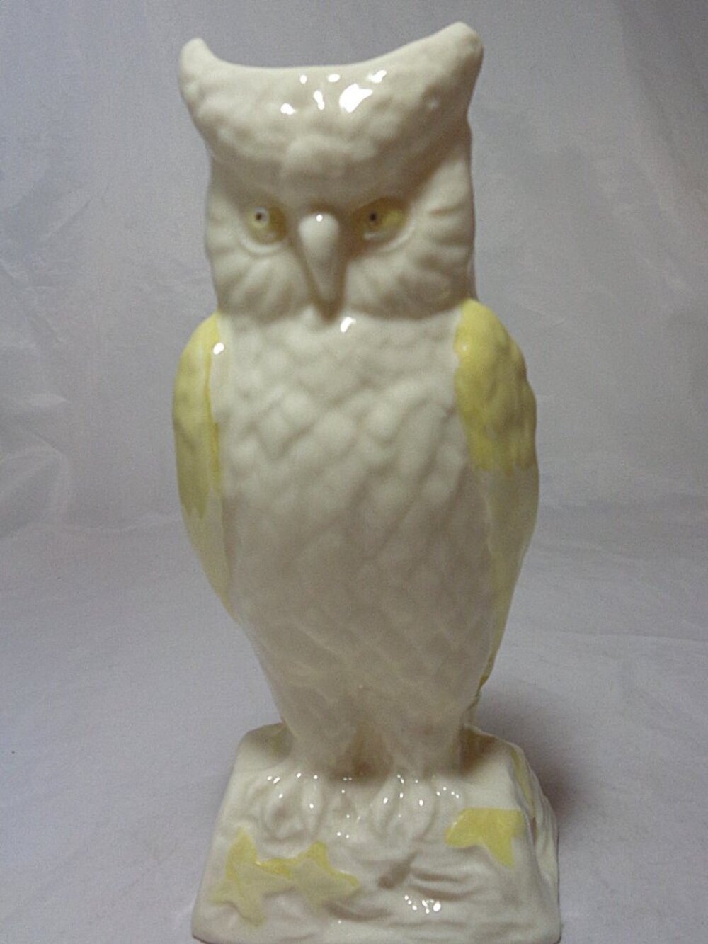 Belleek Owl Vase  8¼" 7th Mark DIscontinued